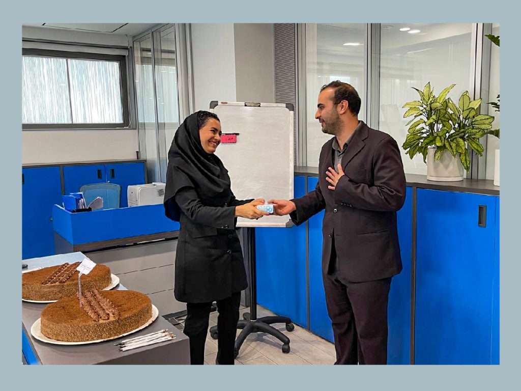 تاثیر مثبت قدردانی بر عملکرد کارکنان و در نتیجه عملکرد سازمان